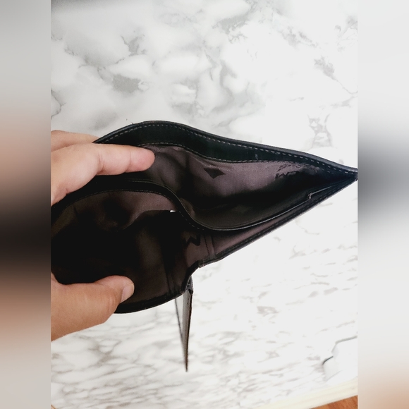 Sold!Original MCM men's wallet - Picture 8 of 9